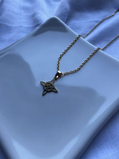 Collar Nudo Gold