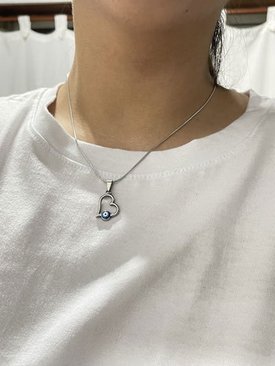 Collar North