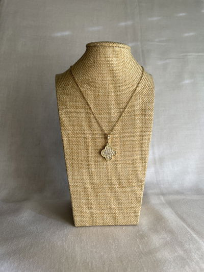 Collar Cleef