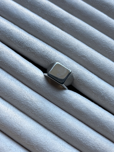 Anillo Hauk Plateado