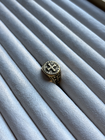 Anillo Leana