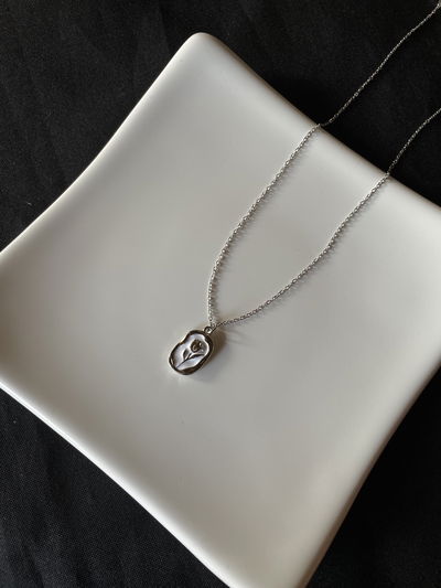 Collar Rosa