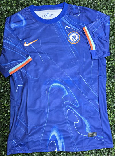 Camiseta titular Chelsea versión hincha 
