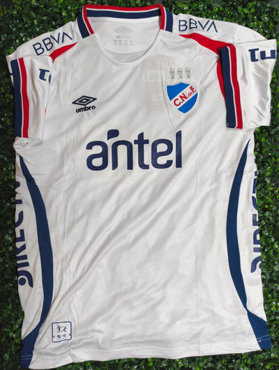 Camiseta titular Nacional