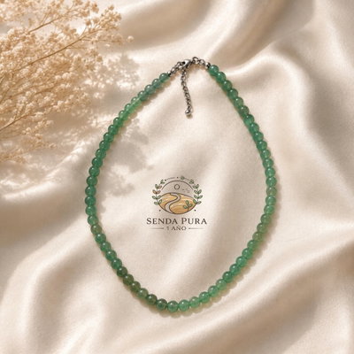 Collar regulable con cierre en acero quirúrgico piedra natural cuarzo verde