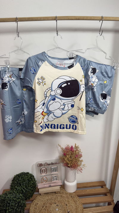 Trio astronauta niños 
