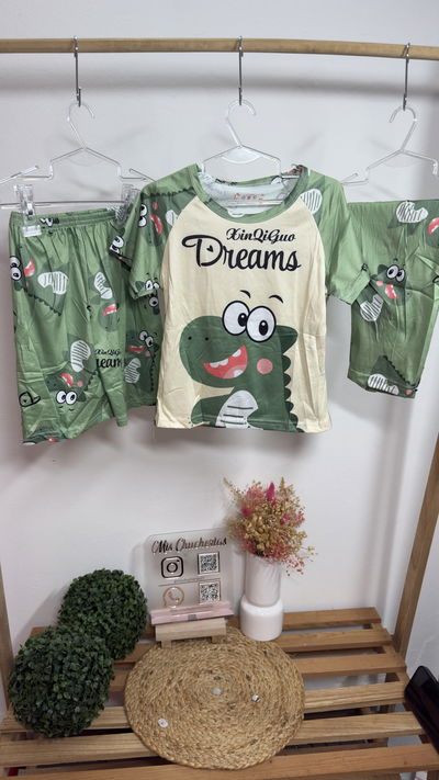 Trio dino niños