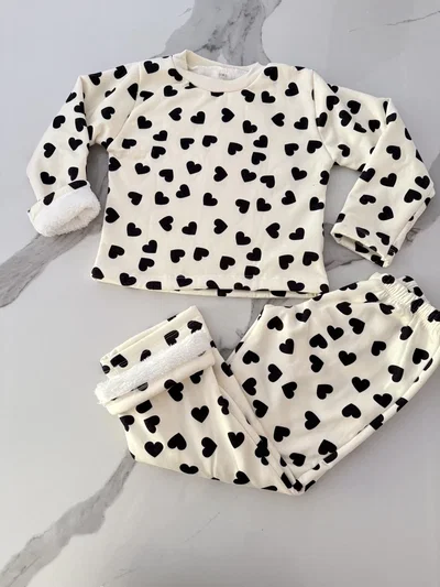 Conjunto polar corazones 