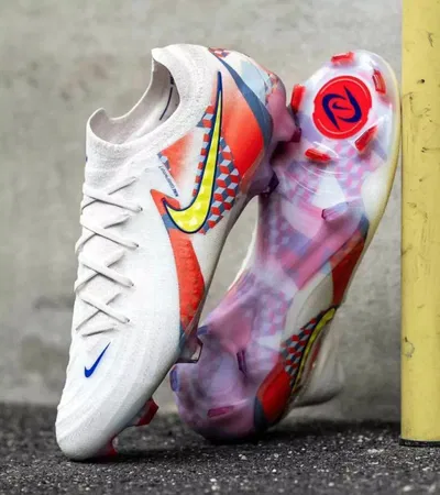 NIKE PHANTOM LUNA