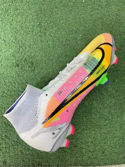 NIKE MERCURIAL SUPERFLY 8