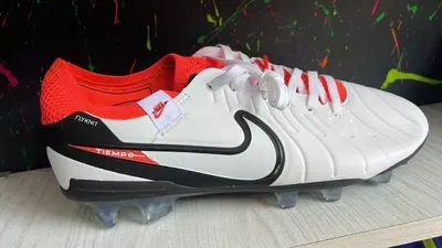 NIKE TIEMPO LEGEND 9