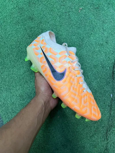 NIKE TIEMPO LEGEND 10