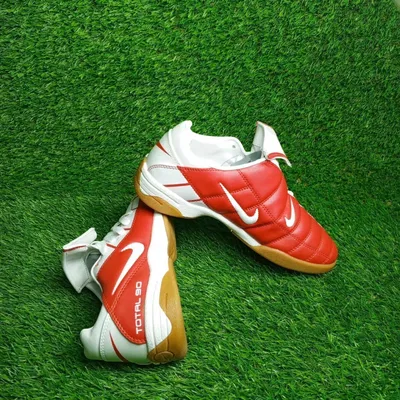 NIKE TOTAL 90