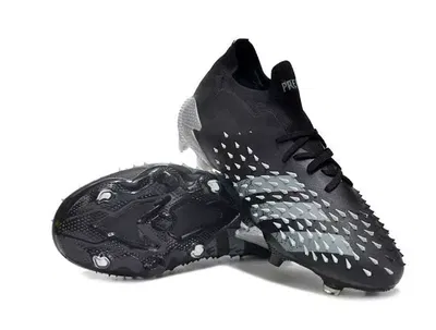 ADIDAS PREDATOR