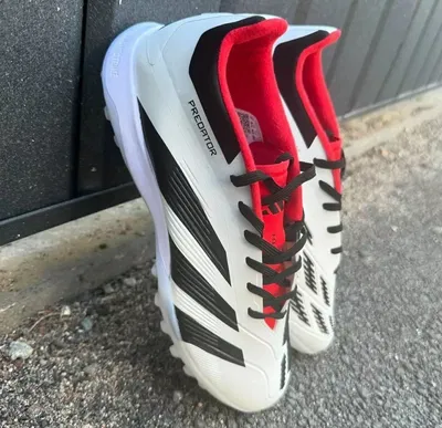 ADIDAS PREDATOR