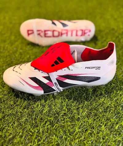 ADIDAS PREDATOR