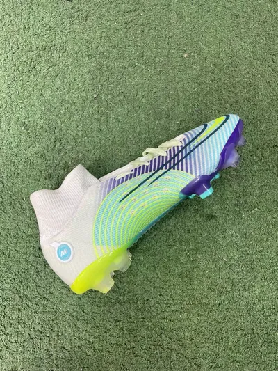 NIKE MERCURIAL SUPERFLY 8