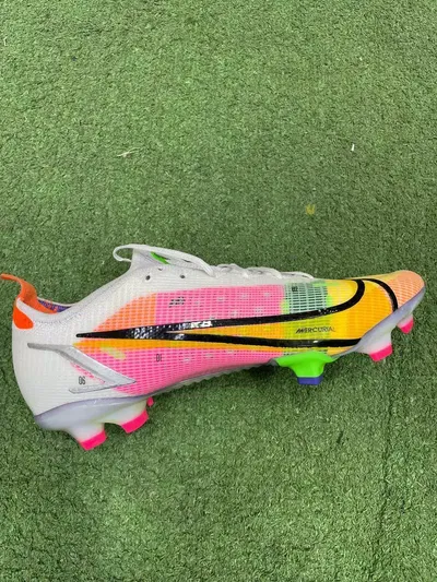 NIKE MERCURIAL VAPOR 14