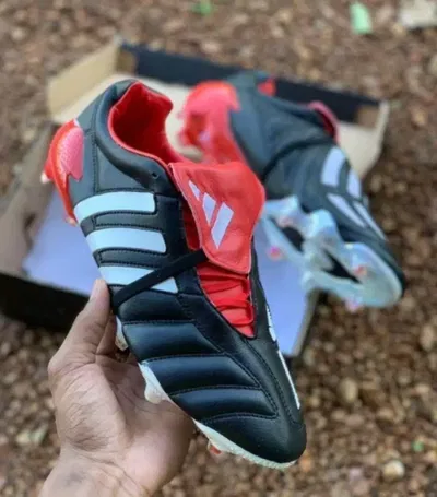 ADIDAS PREDATOR