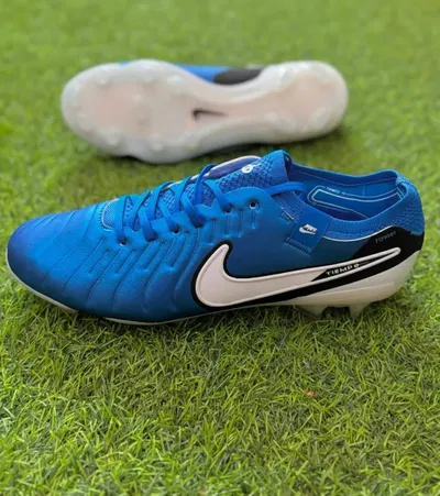NIKE TIEMPO LEGEND 10