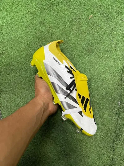 ADIDAS PREDATOR