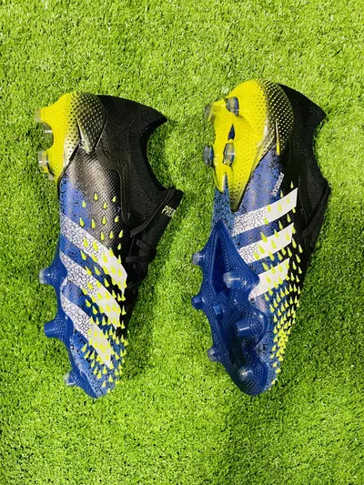 ADIDAS PREDATOR