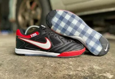 NIKE FUTSAL
