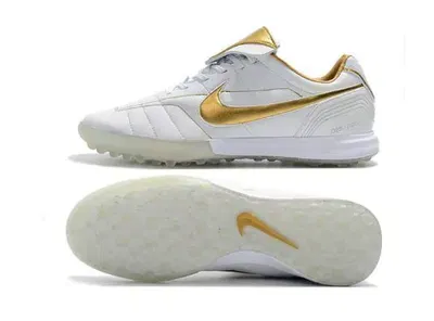 NIKE TIEMPO LEGEND