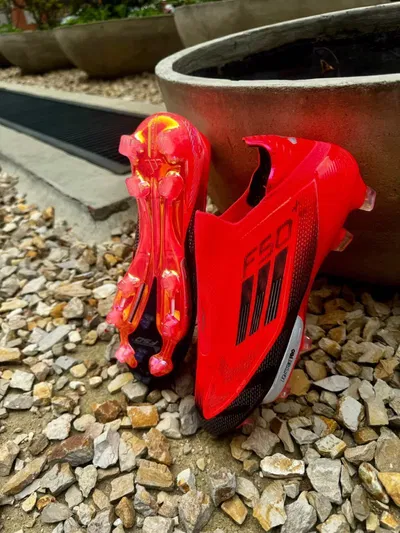 ADIDAS F50
