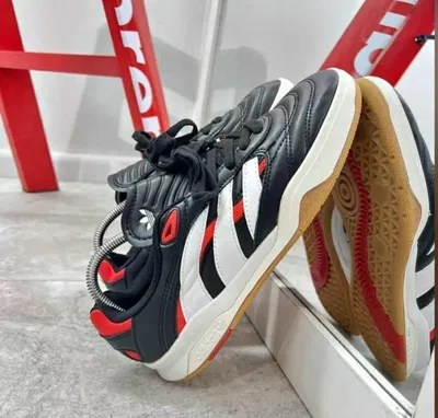 ADIDAS FUTSAL