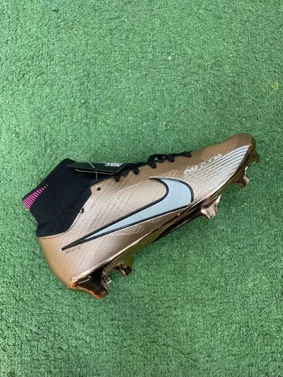 NIKE MERCURIAL SUPERFLY 9