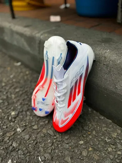 ADIDAS F50