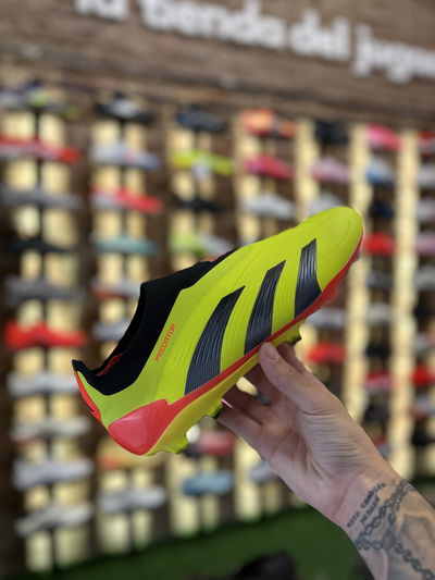 ADIDAS PREDATOR 