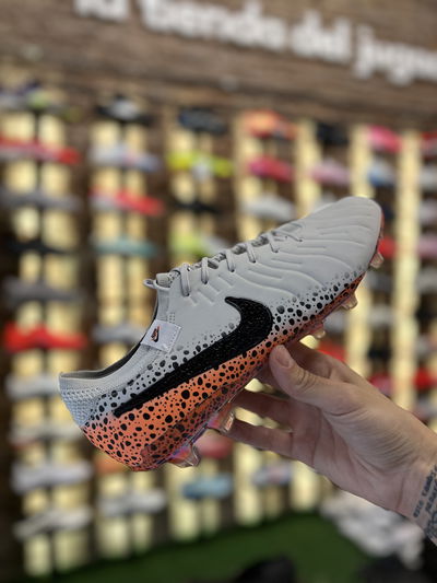 NIKE TIEMPO LEGEND 10 