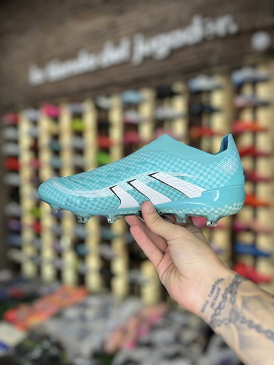 ADIDAS PREDATOR 