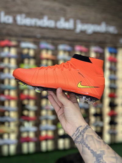 NIKE MERCURIAL SUPERFLY 4 