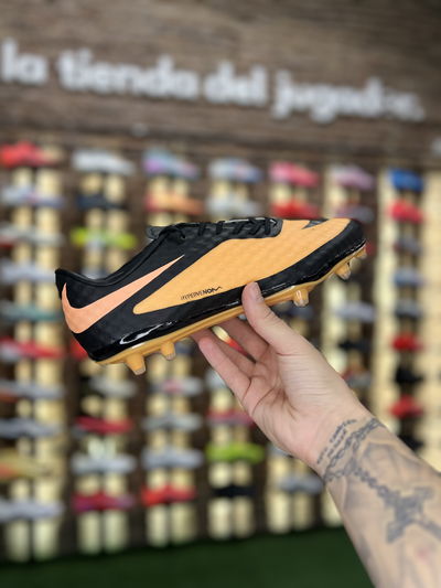 NIKE HYPERVENOM PHANTOM (STOCK)