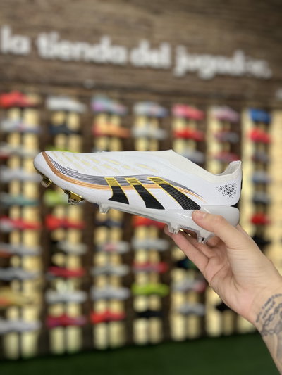 ADIDAS PREDATOR 