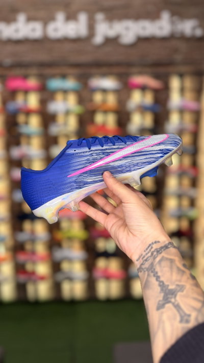 NIKE MERCURIAL SUPERFLY 11