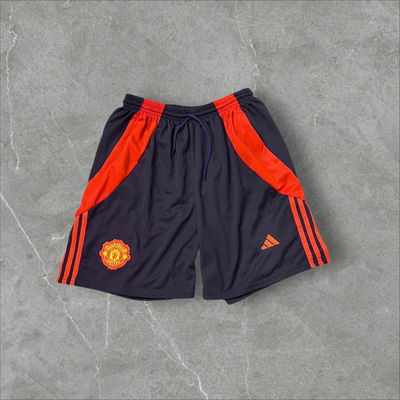 Bermuda Manchester United 2024/25