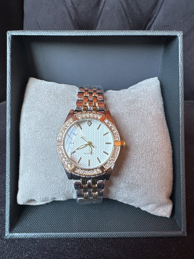Reloj Divine