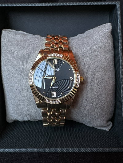 Reloj Medusa oscuro