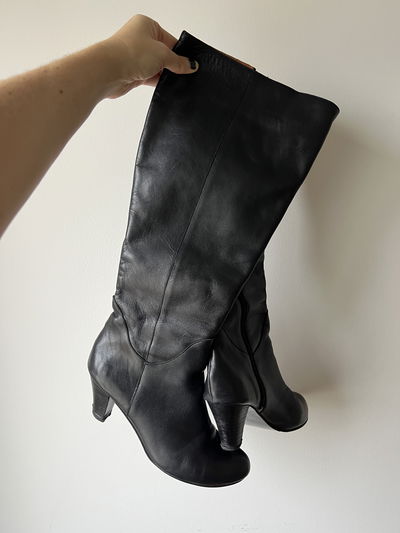 Botas Classic Cuero (38)