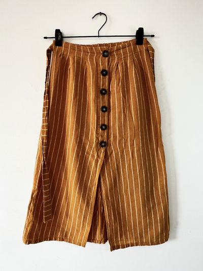 Falda Midi Lino Abotonada (XS)