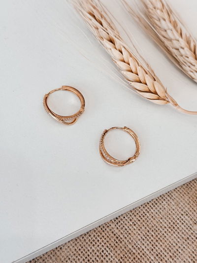 Argolla dorada micro pave cristal
