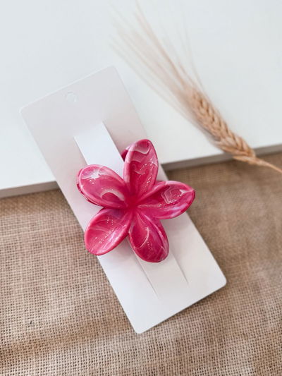 Broche Hawaiana Marbled fucsia