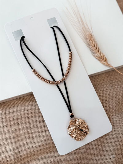 Collar Lotus Gold