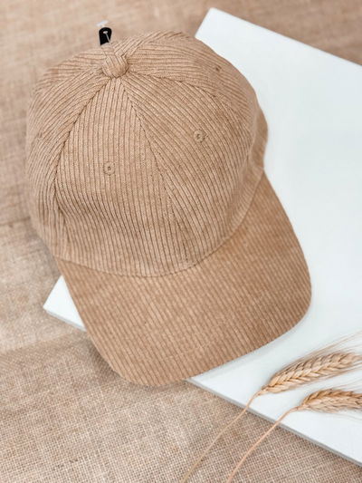 Gorra corderoy beige