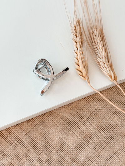 Broche Lily 