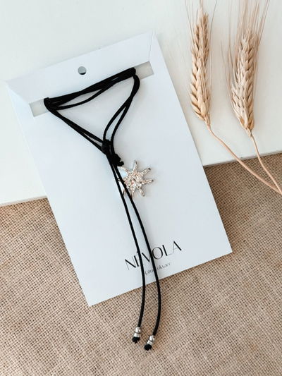 Collar Solar Halo negro